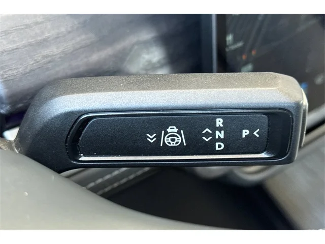 SEMINUEVOS RIVIAN R1T at ELK GROVE in Elk Grove Buick GMC