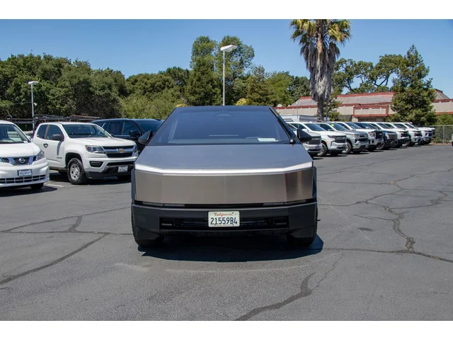SEMINUEVOS TESLA Cybertruck a Estados en autogozo