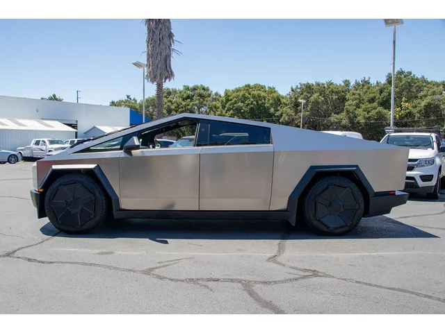 SEMINUEVOS TESLA Cybertruck a Estados en autogozo