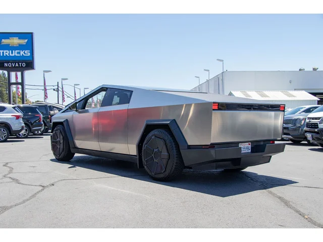 SEMINUEVOS TESLA Cybertruck a Estados en autogozo