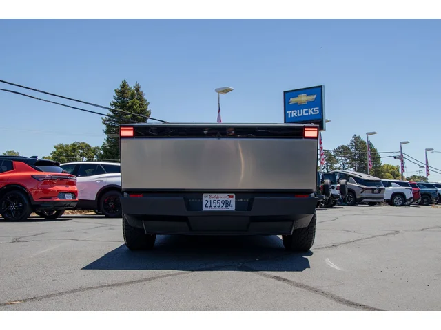 SEMINUEVOS TESLA Cybertruck a Estados en autogozo
