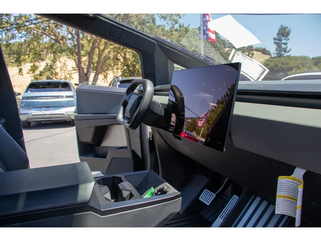 SEMINUEVOS TESLA Cybertruck a Estados en autogozo