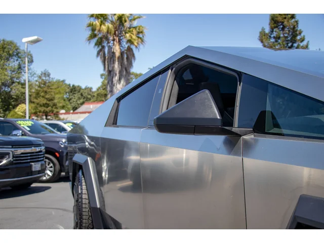 SEMINUEVOS TESLA Cybertruck a Estados en autogozo