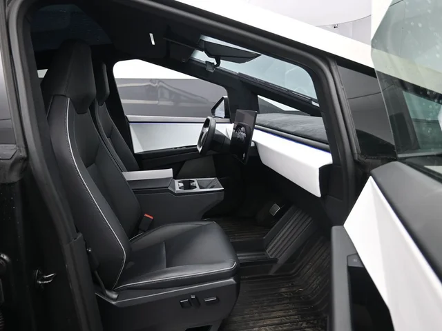 SEMINUEVOS TESLA Cybertruck a Estados en autogozo