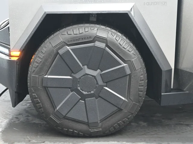 SEMINUEVOS TESLA Cybertruck a Estados en autogozo