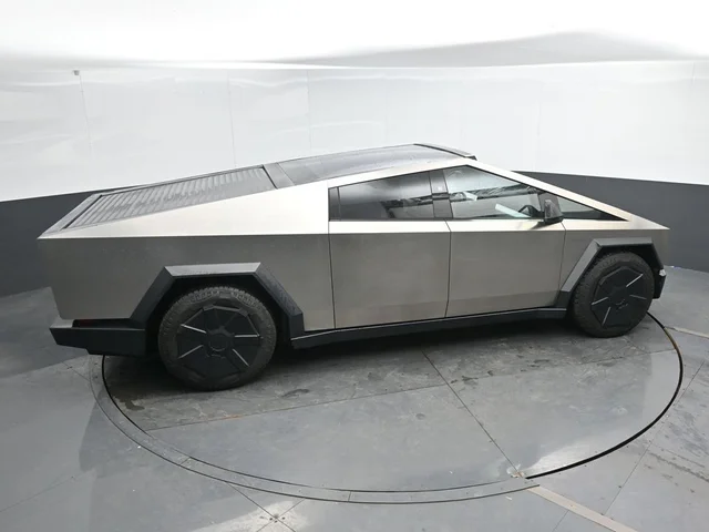 SEMINUEVOS TESLA Cybertruck a Estados en autogozo