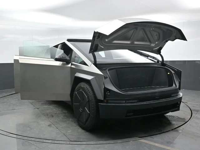 SEMINUEVOS TESLA Cybertruck a Estados en autogozo