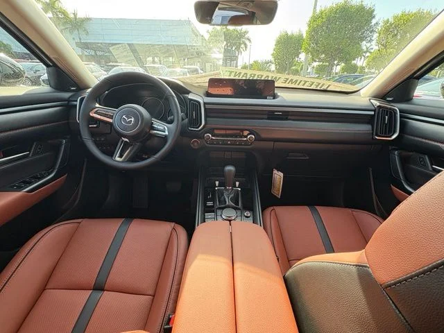 Nuevos MAZDA CX-50 à Estados chez autogozo