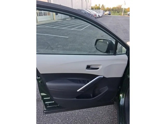 Nuevos TOYOTA COROLLA CROSS à Estados chez autogozo