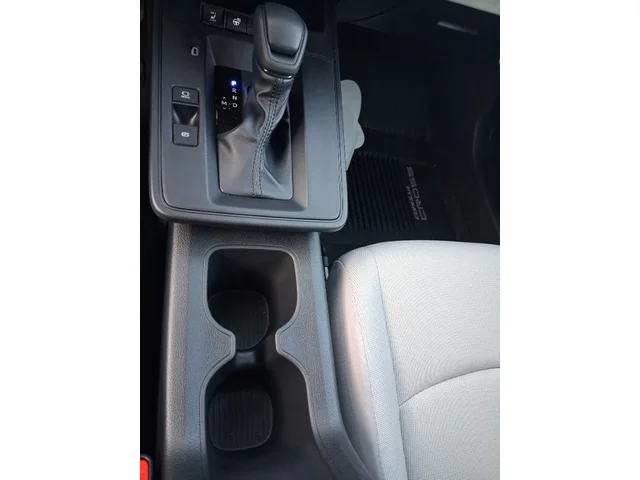 Nuevos TOYOTA COROLLA CROSS à Estados chez autogozo
