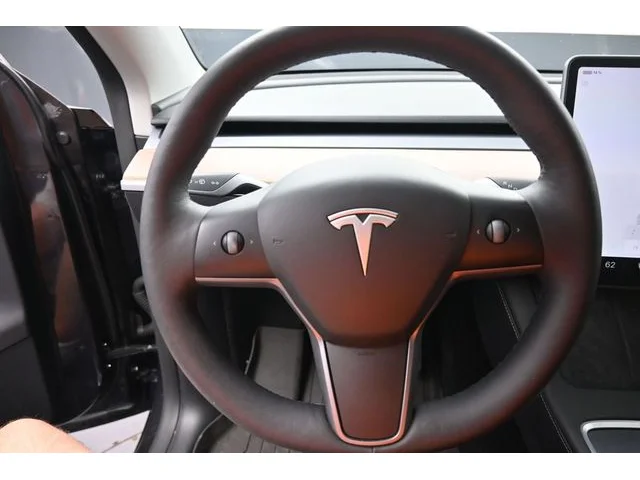 SEMINUEVOS TESLA Model Y a Estados en autogozo