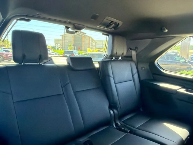 SEMINUEVOS TOYOTA Sequoia a Estados en autogozo