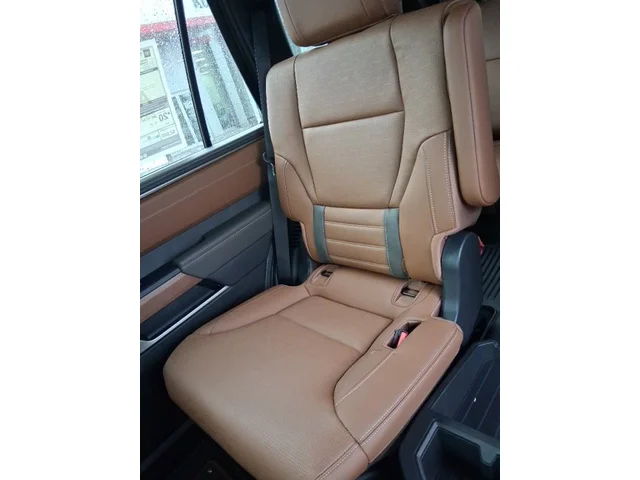 Nuevos TOYOTA SEQUOIA à Estados chez autogozo