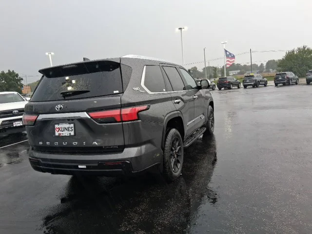 Nuevos TOYOTA SEQUOIA à Estados chez autogozo