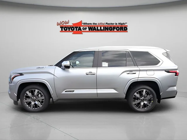 Nuevos TOYOTA SEQUOIA à Estados chez autogozo