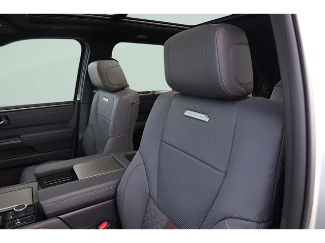 Nuevos TOYOTA SEQUOIA à Estados chez autogozo