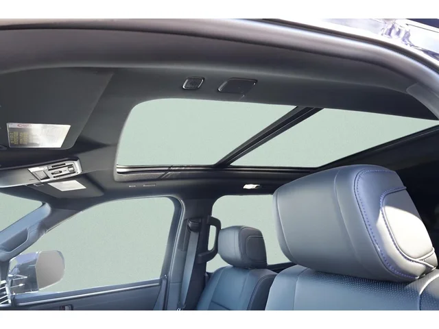 Nuevos TOYOTA SEQUOIA à Estados chez autogozo
