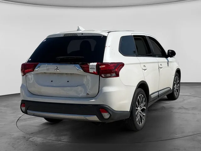 SEMINUEVOS MITSUBISHI Outlander a Estados en autogozo