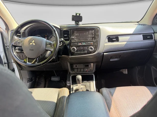 SEMINUEVOS MITSUBISHI Outlander a Estados en autogozo