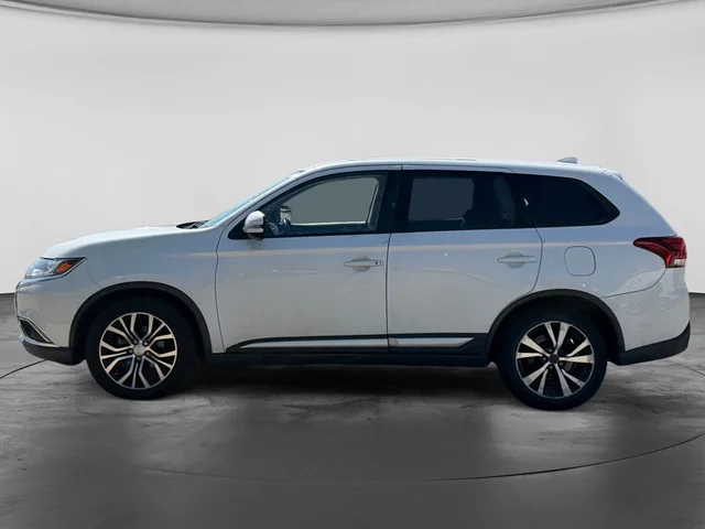 SEMINUEVOS MITSUBISHI Outlander a Estados en autogozo