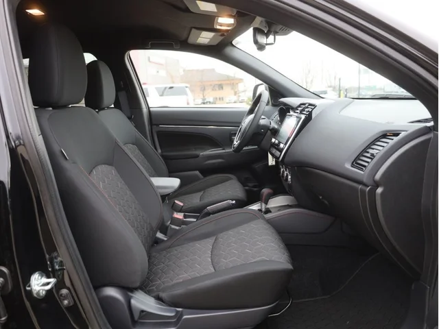 Nuevos MITSUBISHI OUTLANDER SPORT à Estados chez autogozo
