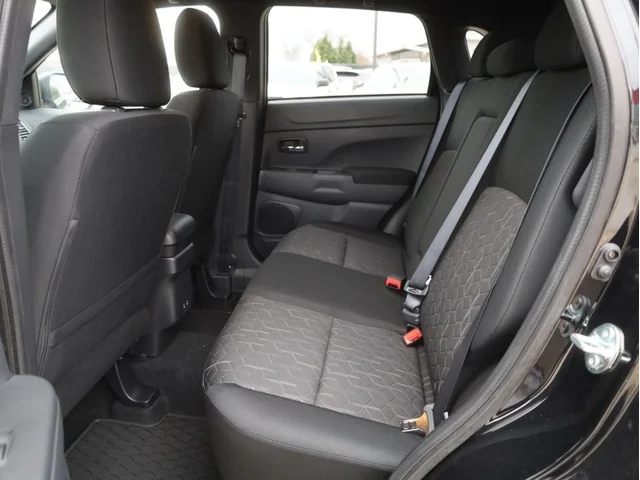 Nuevos MITSUBISHI OUTLANDER SPORT à Estados chez autogozo