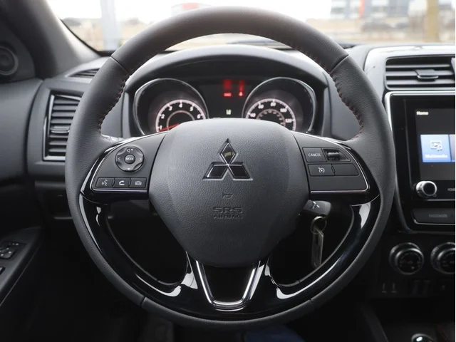 Nuevos MITSUBISHI OUTLANDER SPORT à Estados chez autogozo