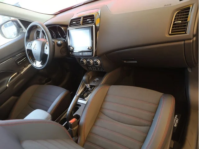 Nuevos MITSUBISHI OUTLANDER SPORT à Estados chez autogozo