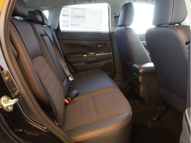 Nuevos MITSUBISHI OUTLANDER SPORT à Estados chez autogozo