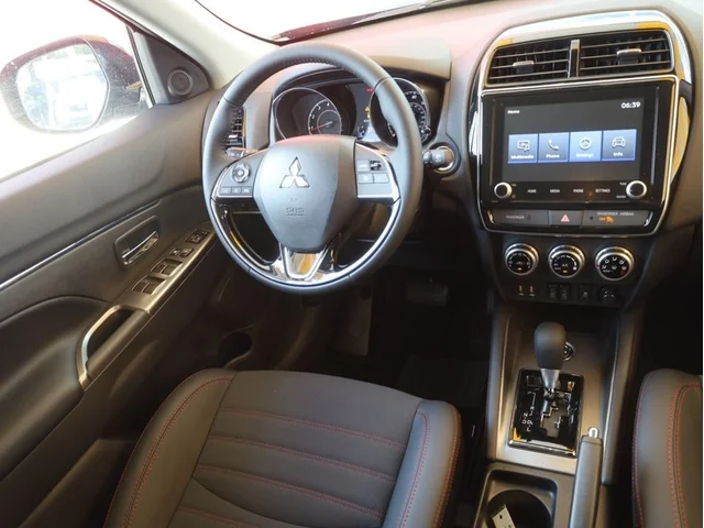 Nuevos MITSUBISHI OUTLANDER SPORT à Estados chez autogozo