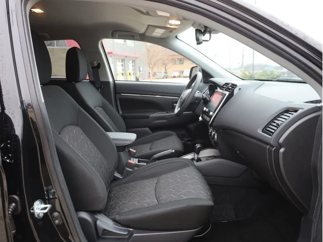 Nuevos MITSUBISHI OUTLANDER SPORT à Estados chez autogozo