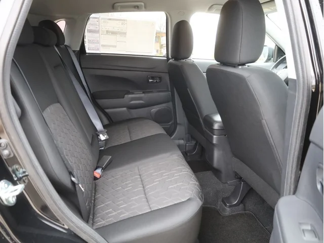 Nuevos MITSUBISHI OUTLANDER SPORT à Estados chez autogozo