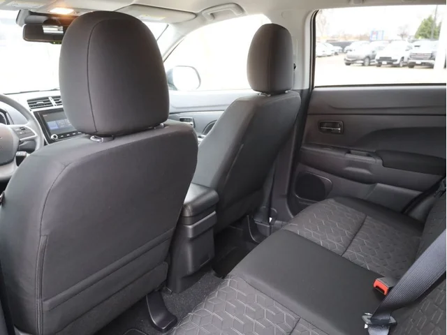 Nuevos MITSUBISHI OUTLANDER SPORT à Estados chez autogozo