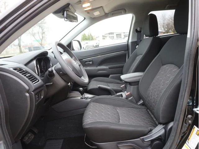 Nuevos MITSUBISHI OUTLANDER SPORT à Estados chez autogozo