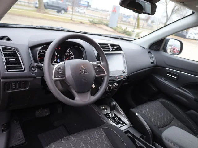 Nuevos MITSUBISHI OUTLANDER SPORT à Estados chez autogozo