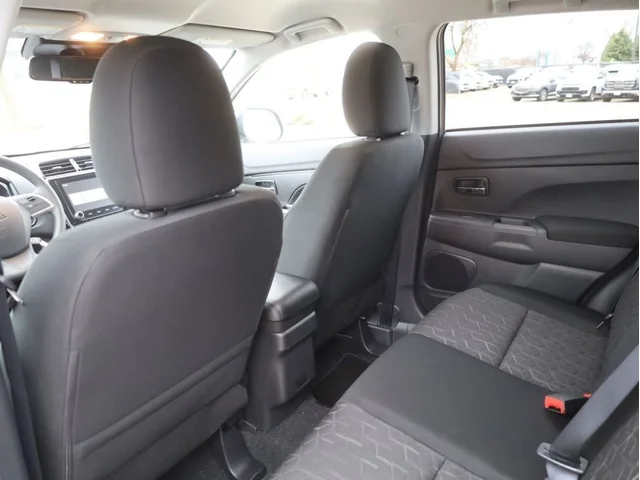 Nuevos MITSUBISHI OUTLANDER SPORT à Estados chez autogozo