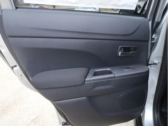 Nuevos MITSUBISHI OUTLANDER SPORT à Estados chez autogozo