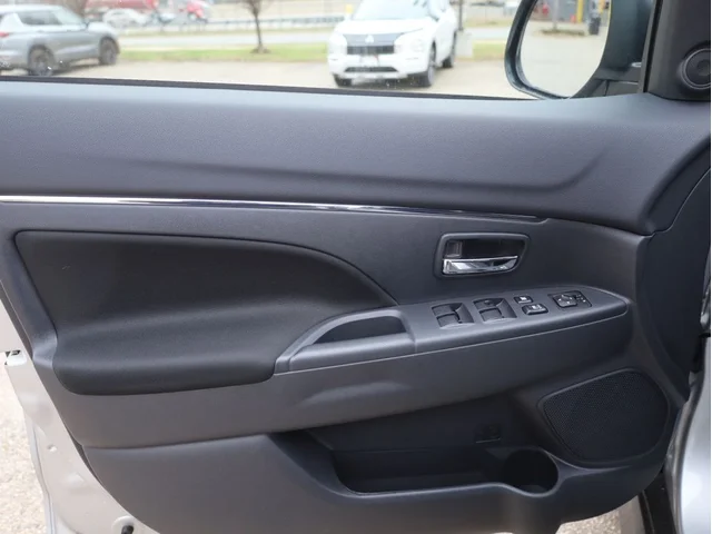 Nuevos MITSUBISHI OUTLANDER SPORT à Estados chez autogozo