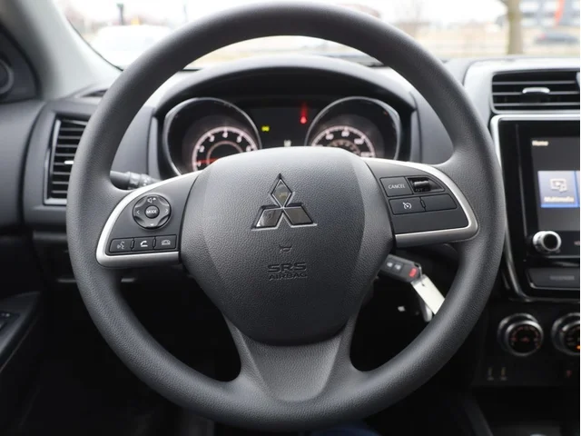 Nuevos MITSUBISHI OUTLANDER SPORT à Estados chez autogozo