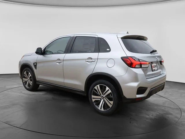 Nuevos MITSUBISHI OUTLANDER SPORT à Estados chez autogozo