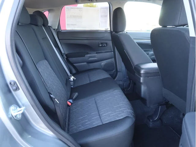 Nuevos MITSUBISHI OUTLANDER SPORT à Estados chez autogozo