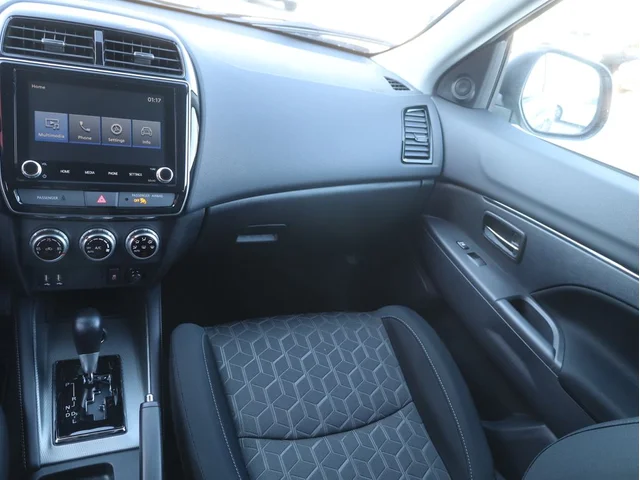 Nuevos MITSUBISHI OUTLANDER SPORT à Estados chez autogozo