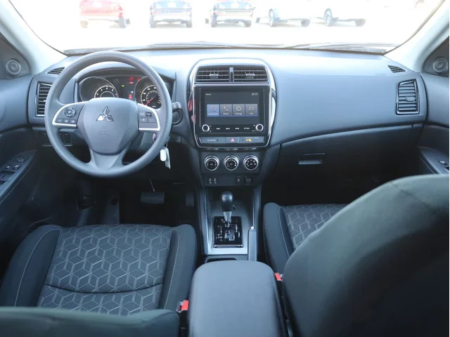 Nuevos MITSUBISHI OUTLANDER SPORT à Estados chez autogozo