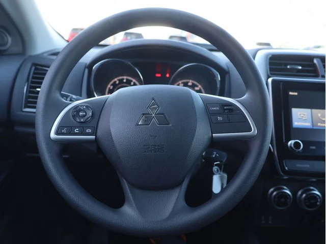 Nuevos MITSUBISHI OUTLANDER SPORT à Estados chez autogozo