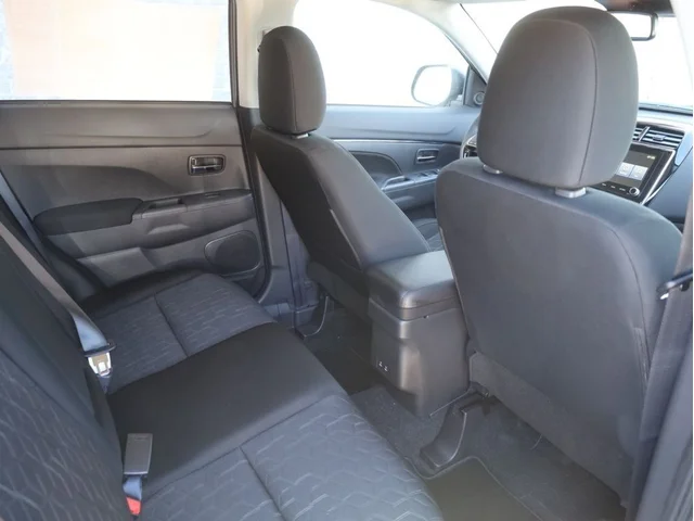 Nuevos MITSUBISHI OUTLANDER SPORT à Estados chez autogozo