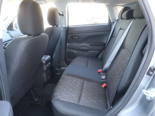 Nuevos MITSUBISHI OUTLANDER SPORT à Estados chez autogozo