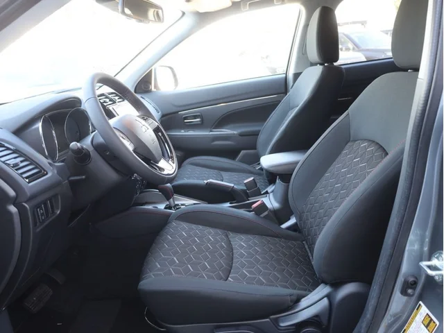 Nuevos MITSUBISHI OUTLANDER SPORT à Estados chez autogozo