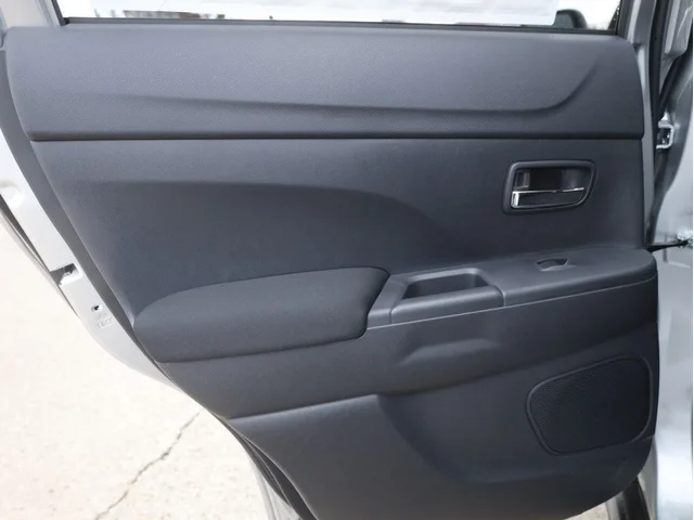 Nuevos MITSUBISHI OUTLANDER SPORT à Estados chez autogozo