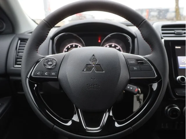 Nuevos MITSUBISHI OUTLANDER SPORT à Estados chez autogozo