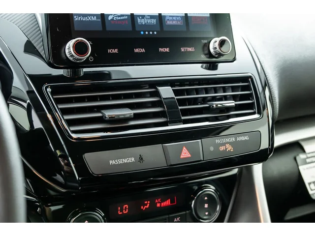 Nuevos MITSUBISHI ECLIPSE CROSS à Estados chez autogozo